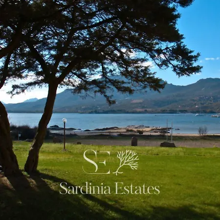 Appartamento Fronte Con Parcheggio - Rainbow House *